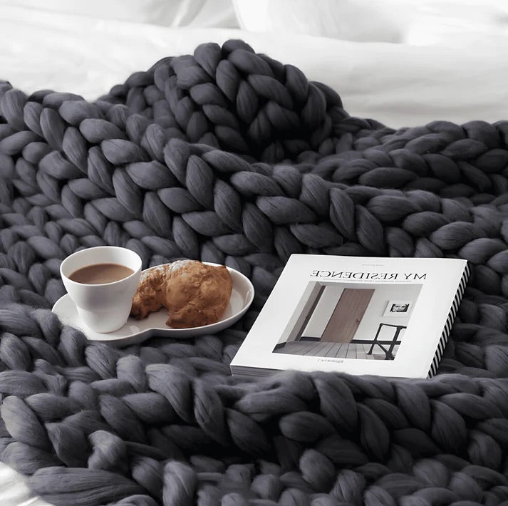 IXORA™  - COZY KNIT BLANKET